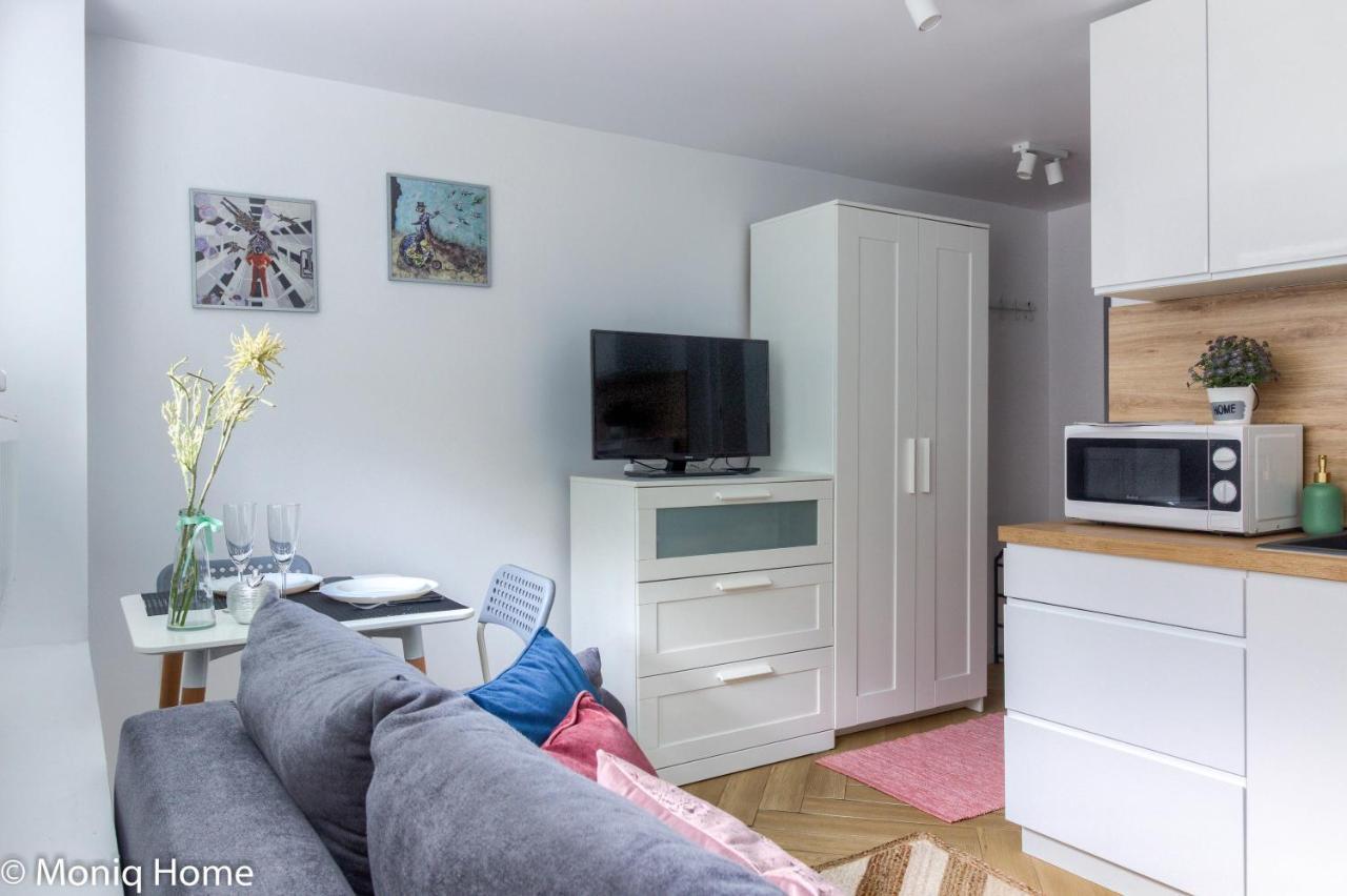M&R Apartament Smart&Bright Batorego 16, Netflix, Free Wifi, Metro I Park Pole Mokotowskie, Stodola, Self Check-In, 5 Minut Od Centrum Warsaw Ngoại thất bức ảnh