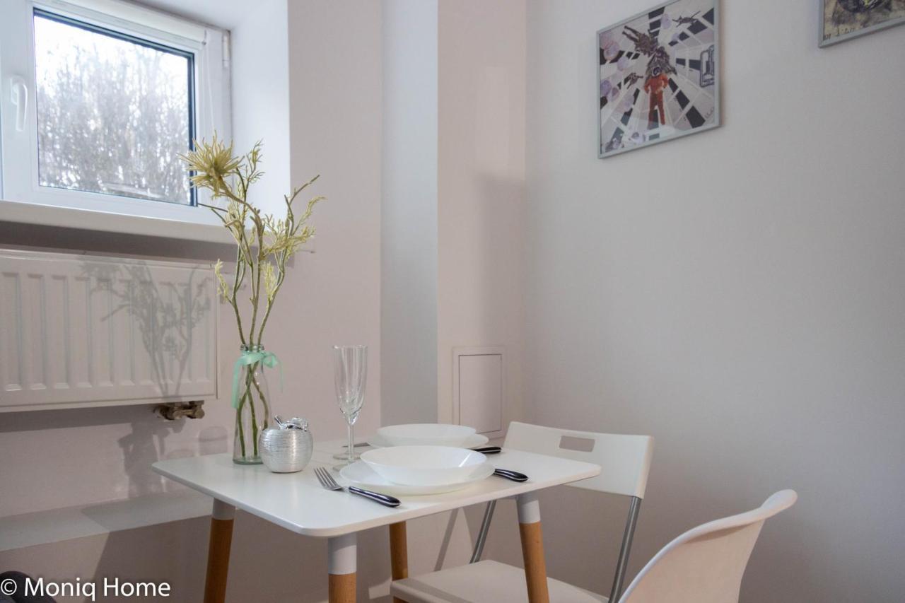 M&R Apartament Smart&Bright Batorego 16, Netflix, Free Wifi, Metro I Park Pole Mokotowskie, Stodola, Self Check-In, 5 Minut Od Centrum Warsaw Ngoại thất bức ảnh