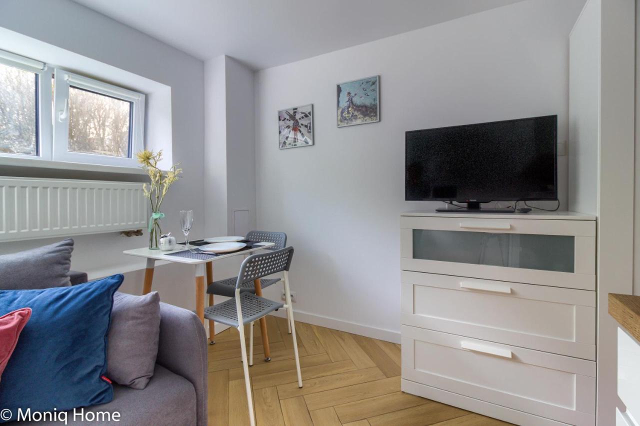 M&R Apartament Smart&Bright Batorego 16, Netflix, Free Wifi, Metro I Park Pole Mokotowskie, Stodola, Self Check-In, 5 Minut Od Centrum Warsaw Ngoại thất bức ảnh